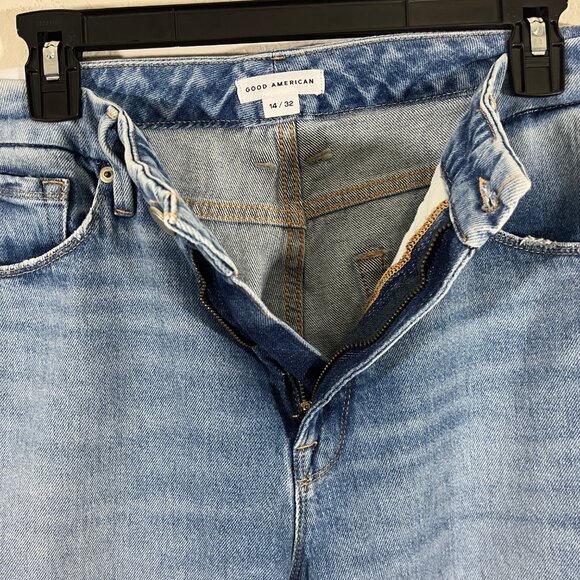 Good American Women's The Weekender Straight Leg Light Wash Jeans Size 14/32 - Picture 7 of 13